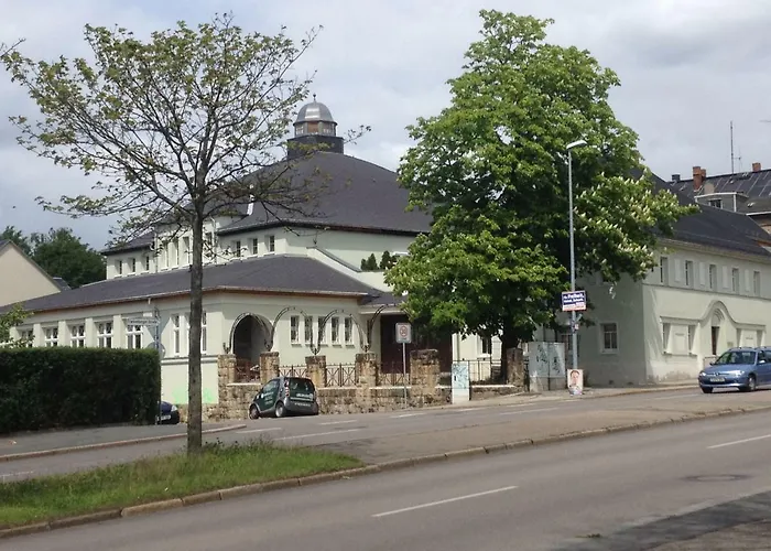 Im Ballhaus Neuhilbersdorf